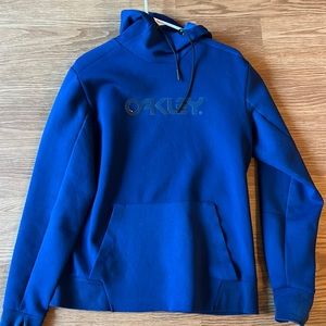 Oakley blue snowboarding hoodie. Men’s small